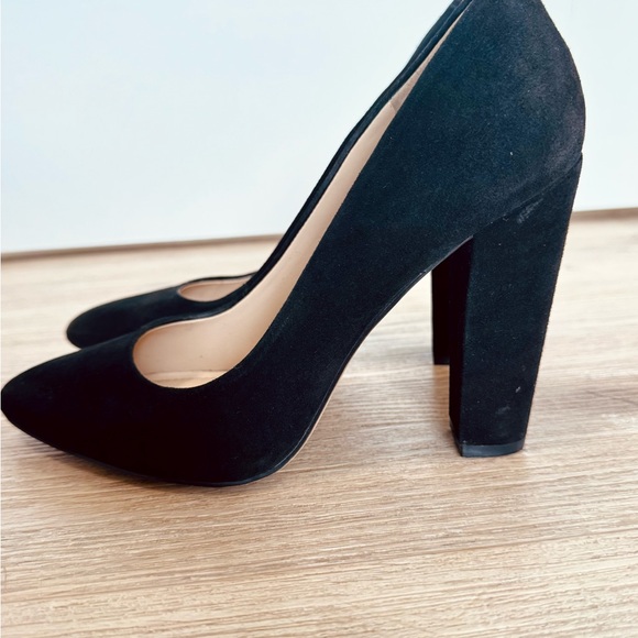 BCBGeneration Black Heels with Chunky Heel and Pointed Toe - Picture 1 of 4